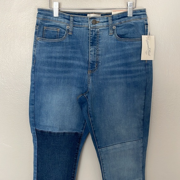 NWT Universal Thread High Rise Skinny Patchwork Jean. 10 - Picture 2 of 10